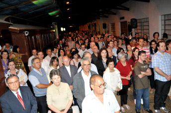 Cerca de 300 convidados compareceram ao lançamento do livro comemorativo dos 75 anos da ISCAL