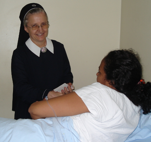 Irmã Efigênia Zago durante pastoral