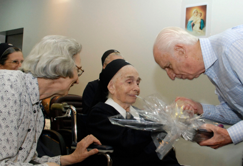 em 2011, aos 91 anos, ela foi uma das homenageadas na ISCAL pelo Dia da Mulher