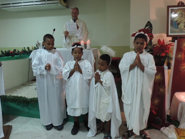 Filhos de funcionárias participaram da Missa da ISCAL