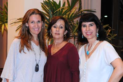 Gisele Victorelli, Maria Isabel Dias e Leila Maria uma das coordenadoras da festa